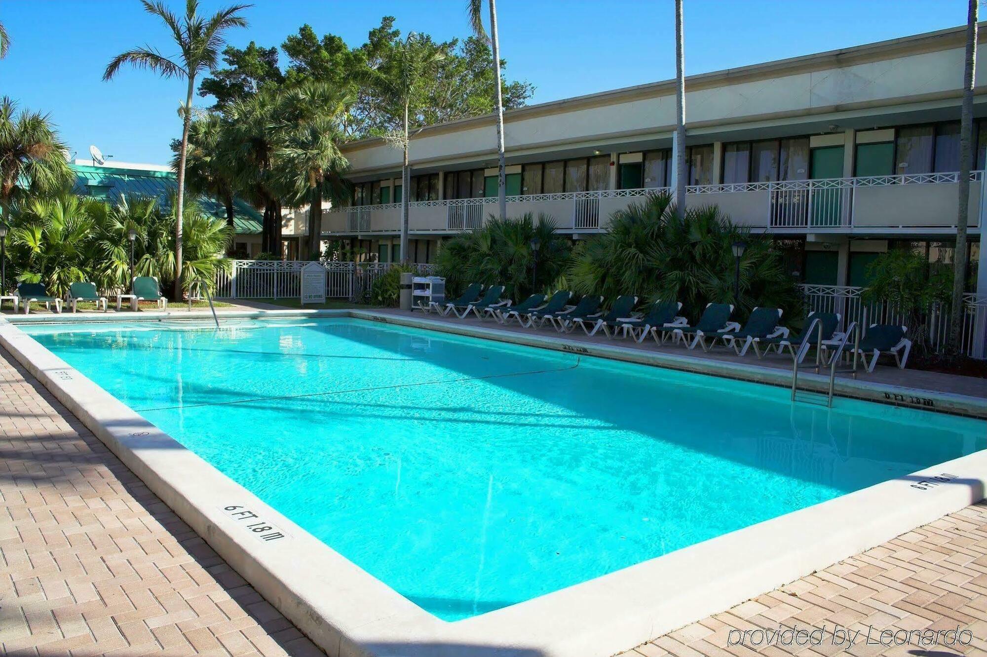 Sawgrass Inn & Conference Center Plantation Exterior photo